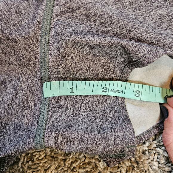 Lululemon Hotty Hot Short II Women’s 8 2.5” Running Athletic Activewear Gym - Picture 6 of 12